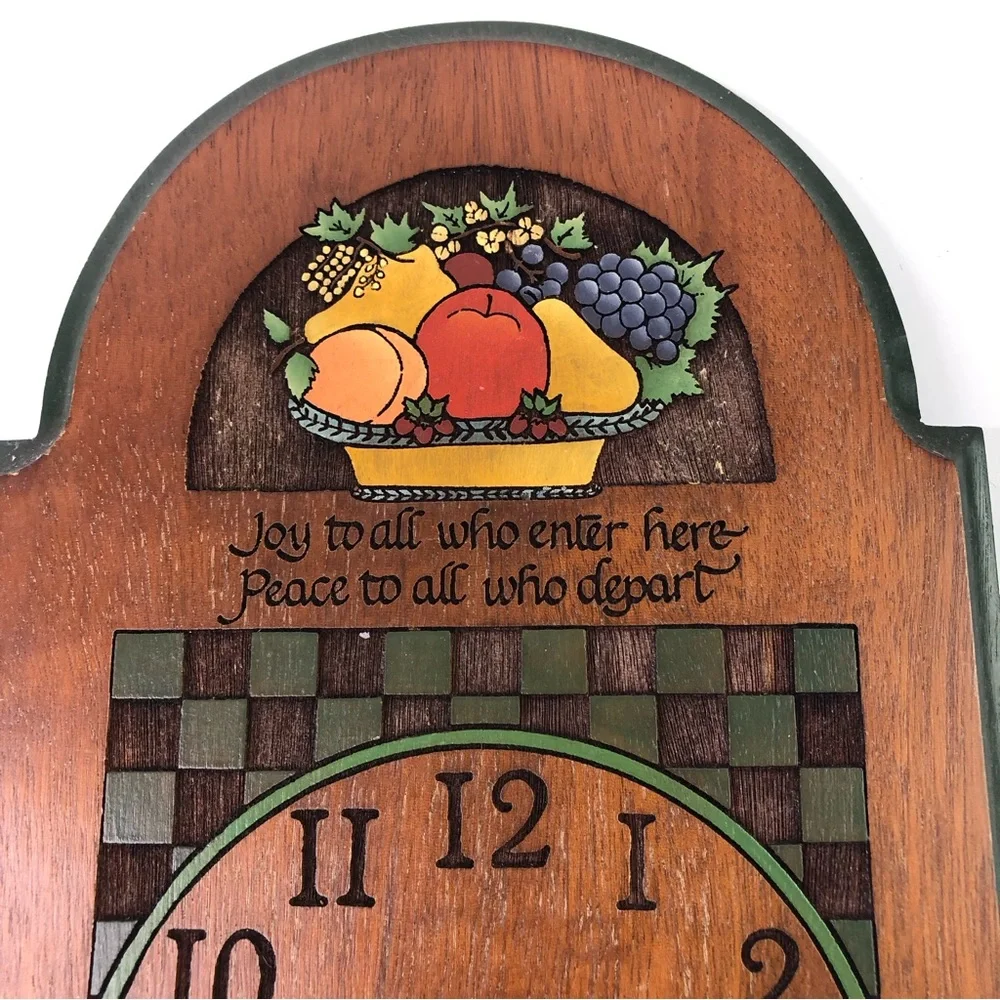 1992 Woodcut Engraved Wall Clock Round Arch Top Fruit Sage Green Edge Home Decor